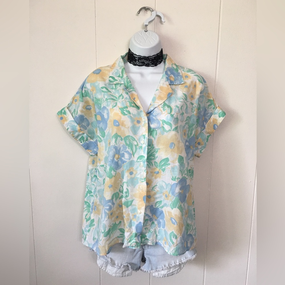 Vintage Pastel Floral Print Button Up Top - Picture 1 of 7